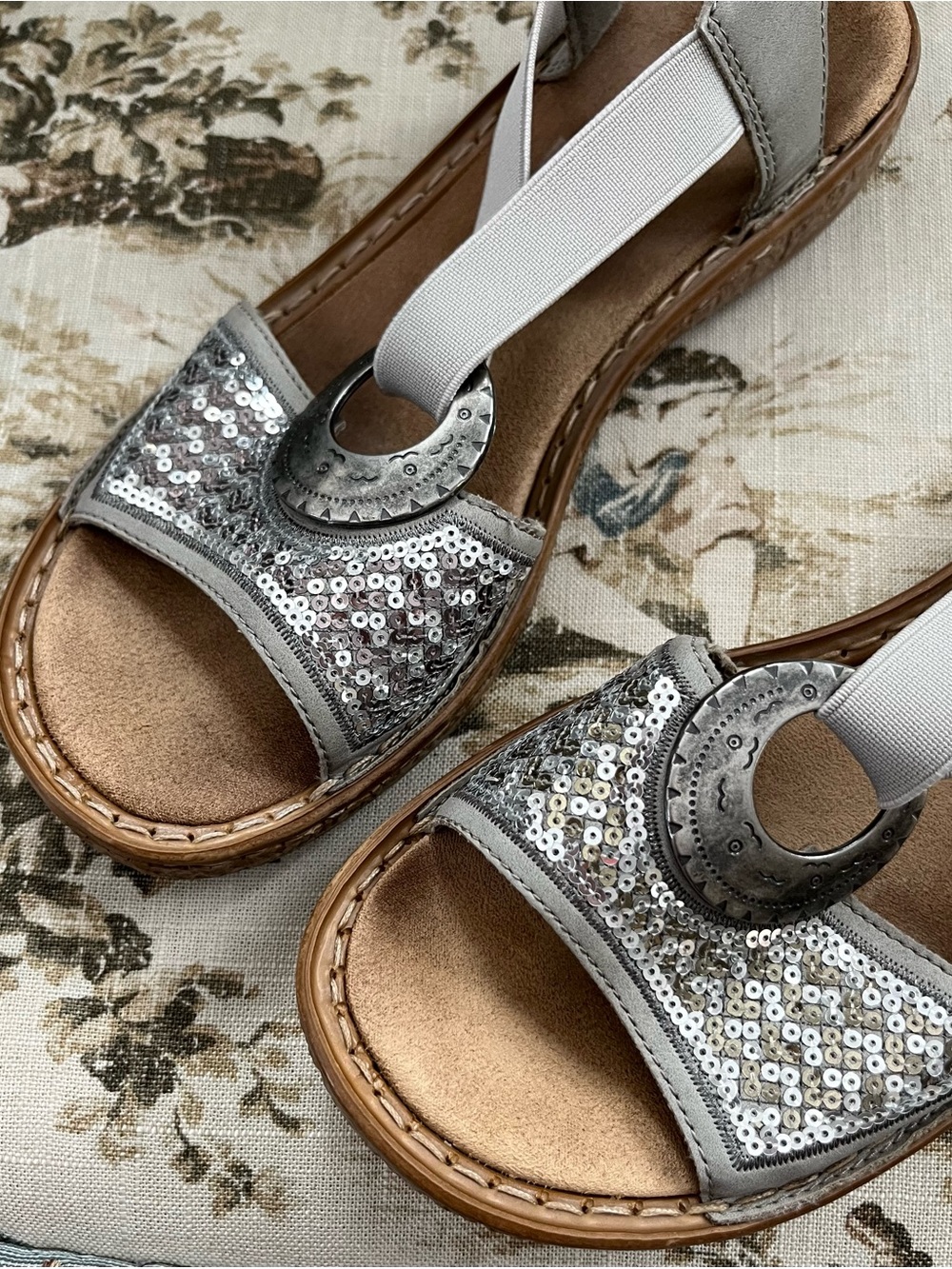 Women's Rieker Silver Sequin Slingback Sandals Size 8